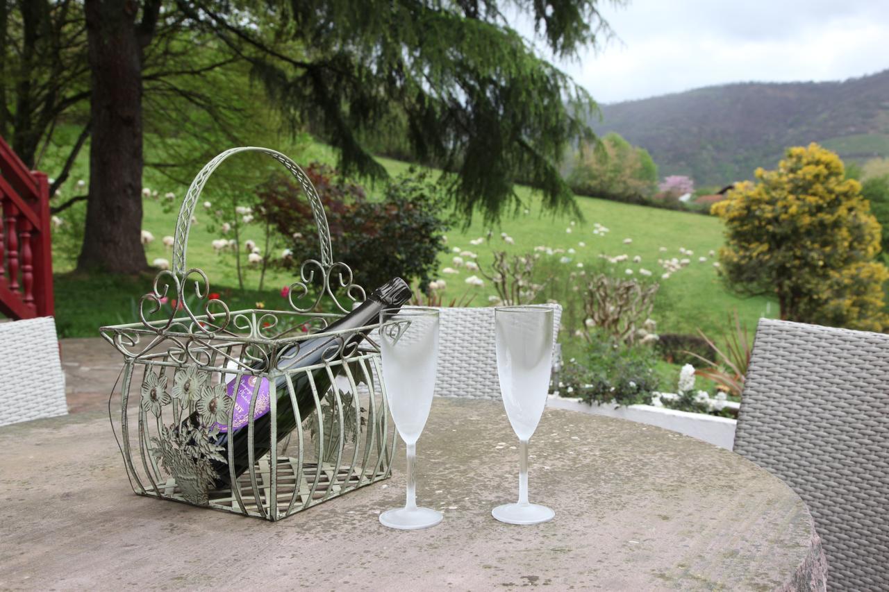Gure Lana Bed & Breakfast แซงต์-ฌอง-ปี-เดอ-ปอร์ ภายนอก รูปภาพ
